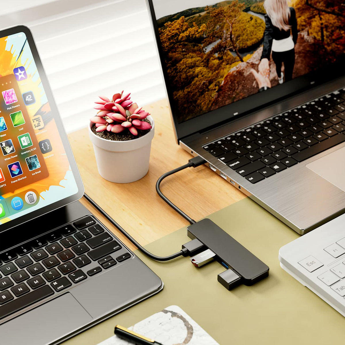 4-Port USB 3.0 Hub – 5Gbps Data Transfer LED Indicator Ultra-Slim 1cm No Charging for USB-A Laptops and PCs